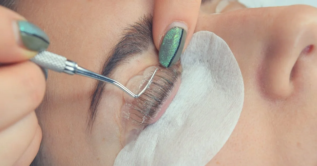 Eyelash Lift and Tint: How Long Does the Process Take