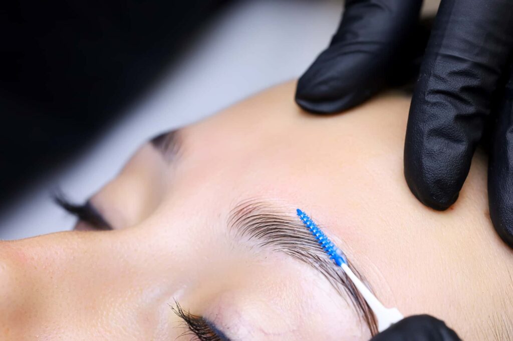 Master brow lamination with the help of our guide.